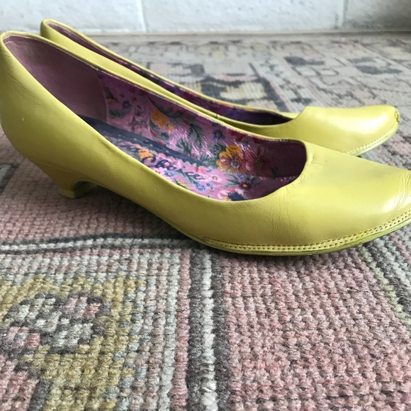 Irregular Choice Yellow kitten heels 37/7 - Picture 2 of 4